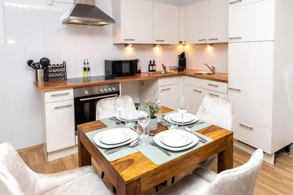 City Apartment Top Location, Quiet And Cozy Ideal To Relax Or Work Wien Exteriör bild