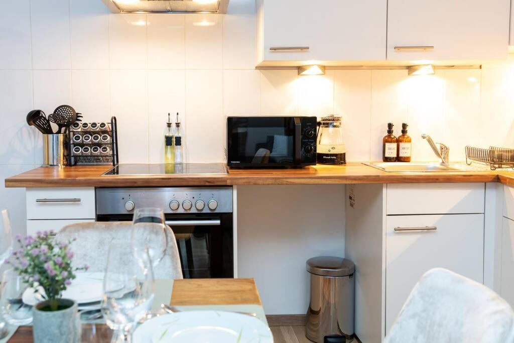City Apartment Top Location, Quiet And Cozy Ideal To Relax Or Work Wien Exteriör bild