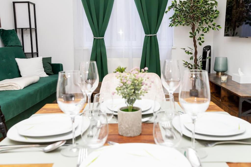 City Apartment Top Location, Quiet And Cozy Ideal To Relax Or Work Wien Exteriör bild